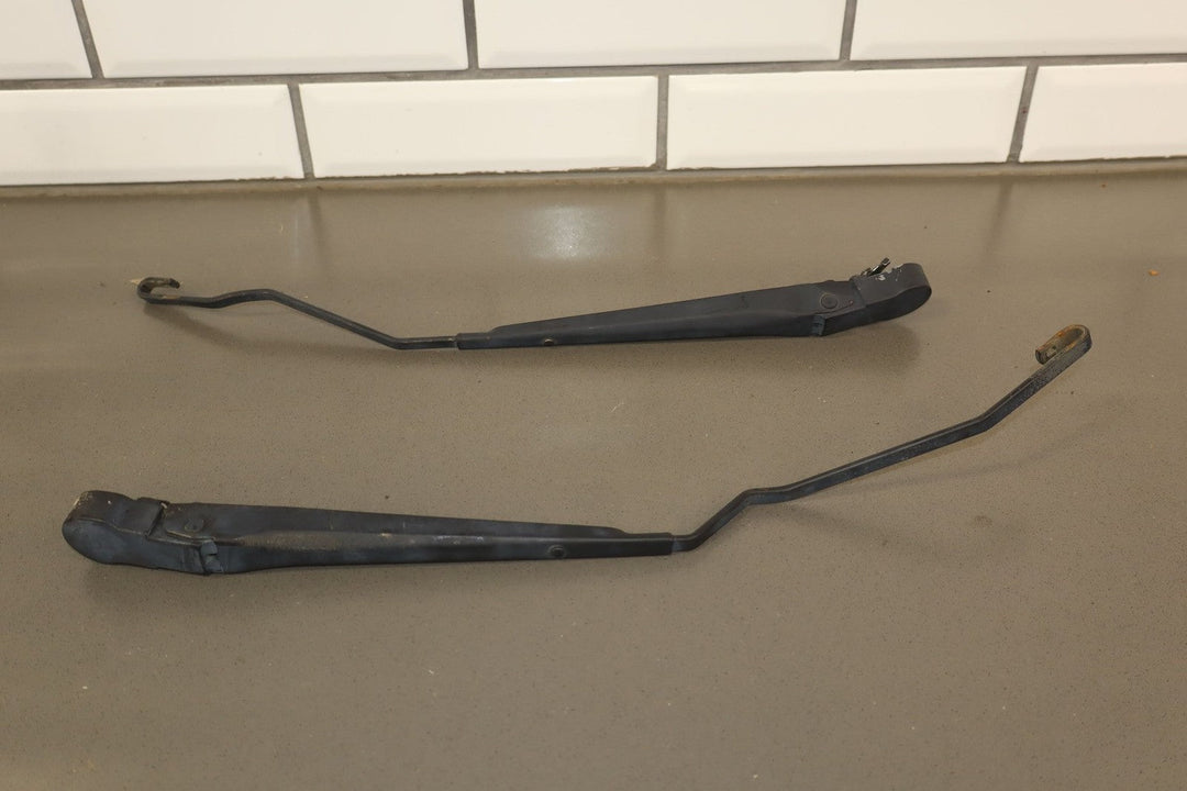 2003 - 2009 Hummer H2 - Wiper Arm Pair