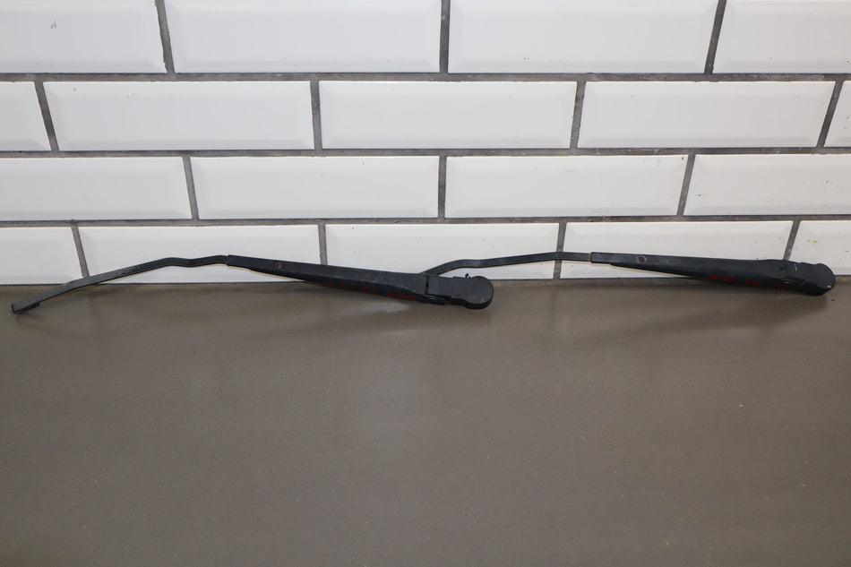 2003-2009 Hummer H2- Wiper Arm Pair