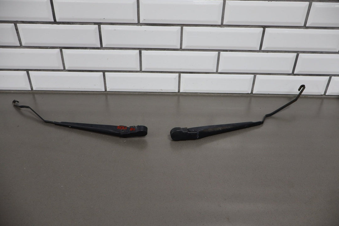 2003 - 2009 Hummer H2 - Wiper Arm Pair