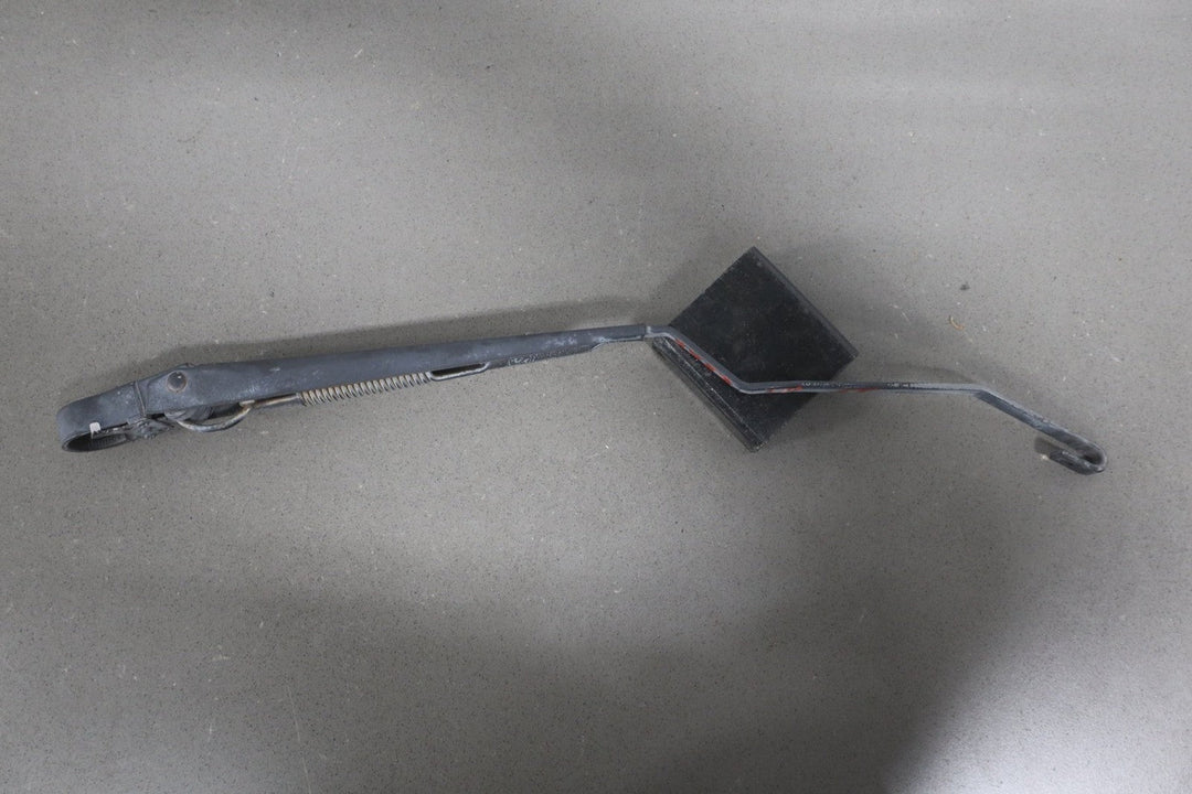 2003 - 2009 Hummer H2 - Wiper Arm Pair