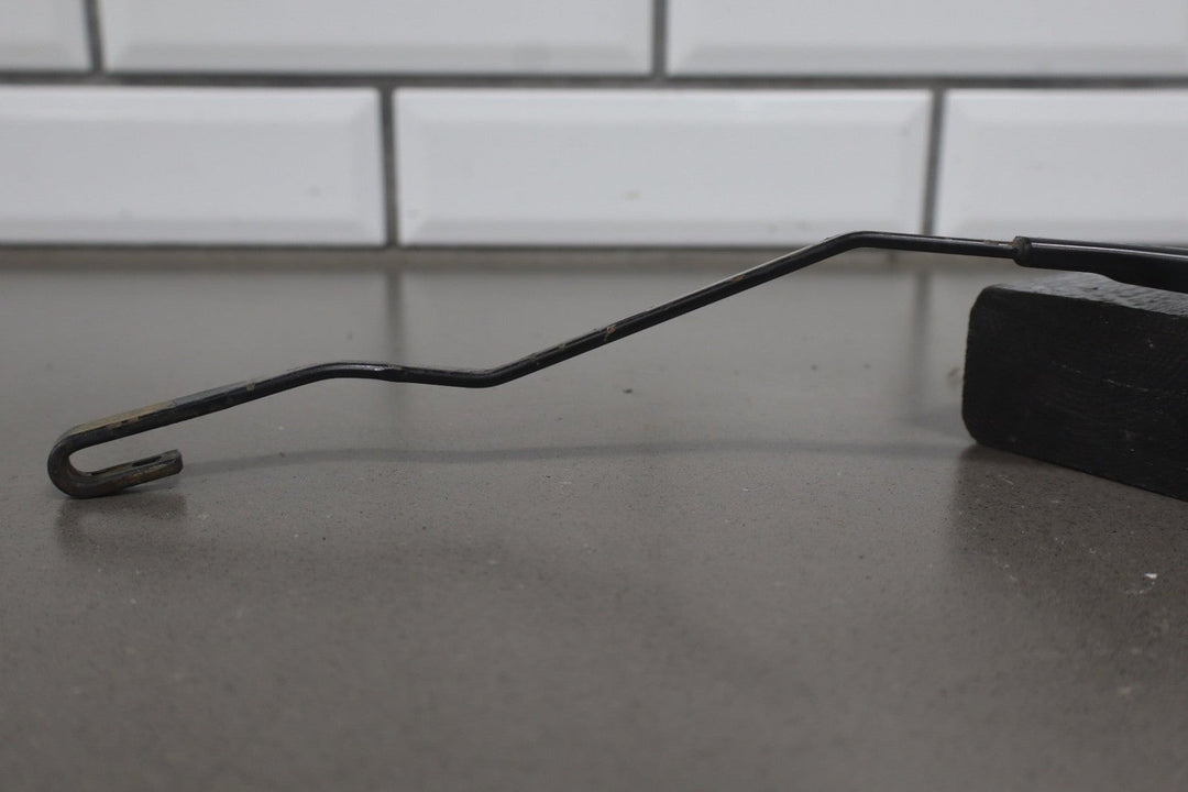 2003 - 2009 Hummer H2 - Wiper Arm Pair