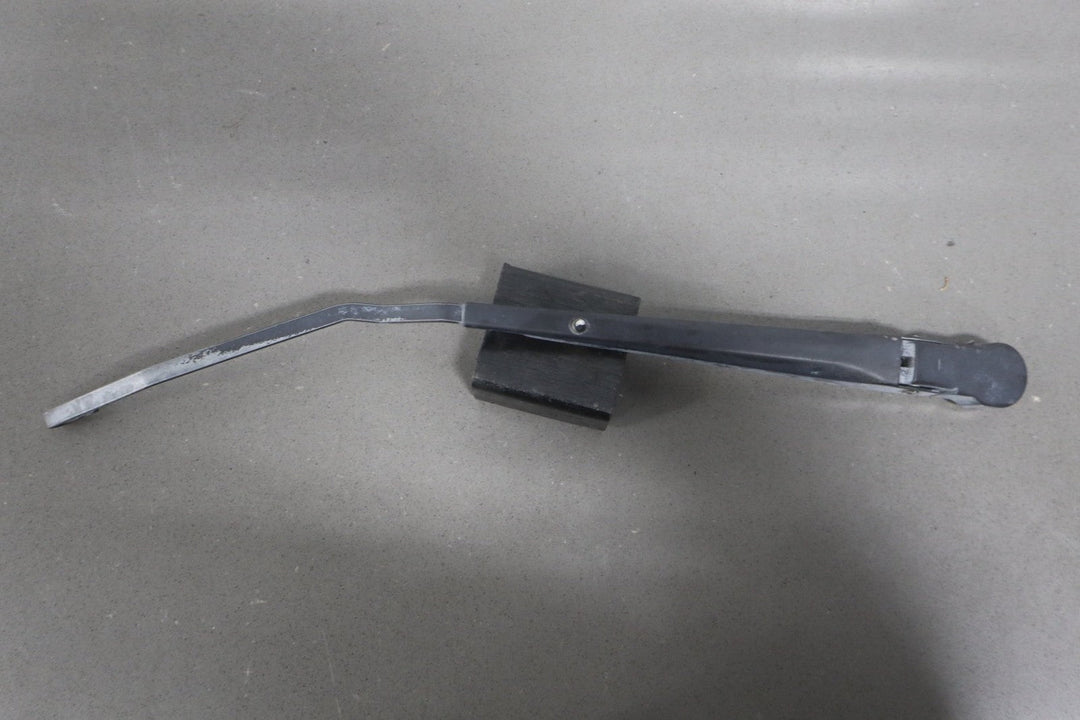 2003 - 2009 Hummer H2 - Wiper Arm Pair