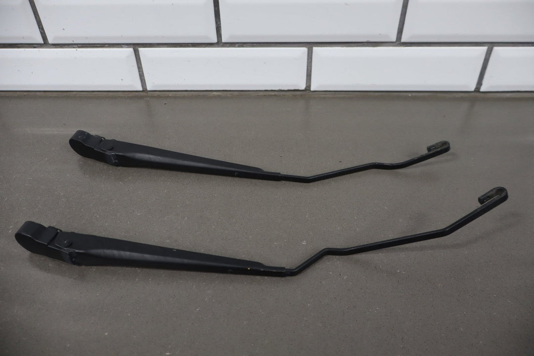2003 - 2009 Hummer H2 - Wiper Arm Pair