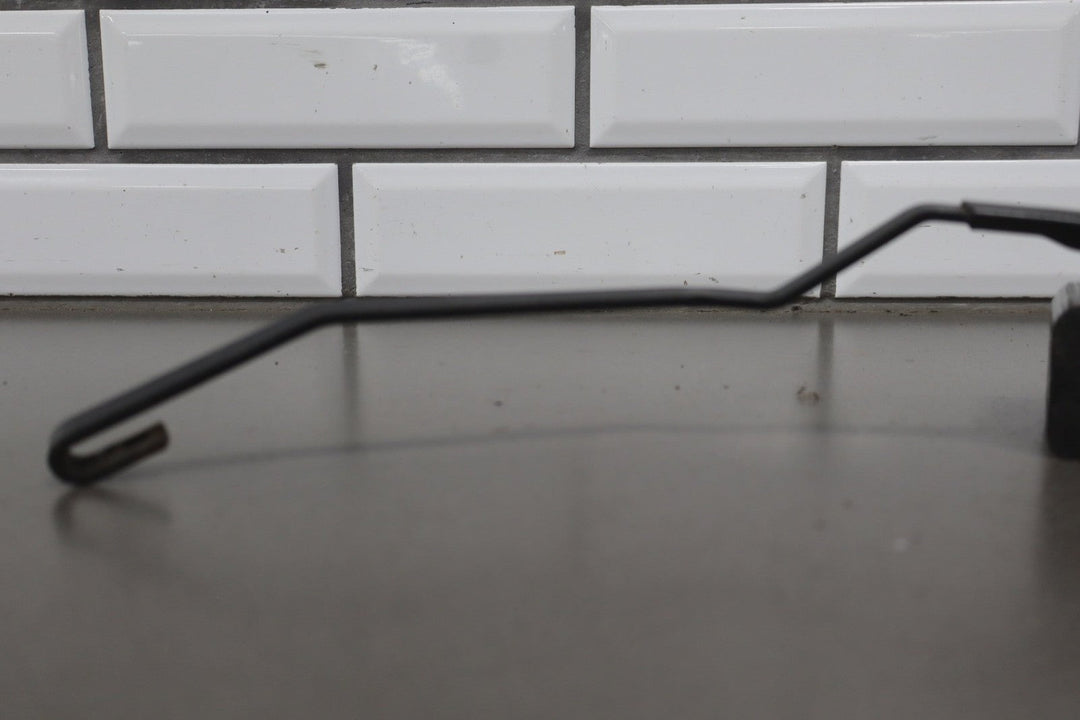 2003 - 2009 Hummer H2 - Wiper Arm Pair