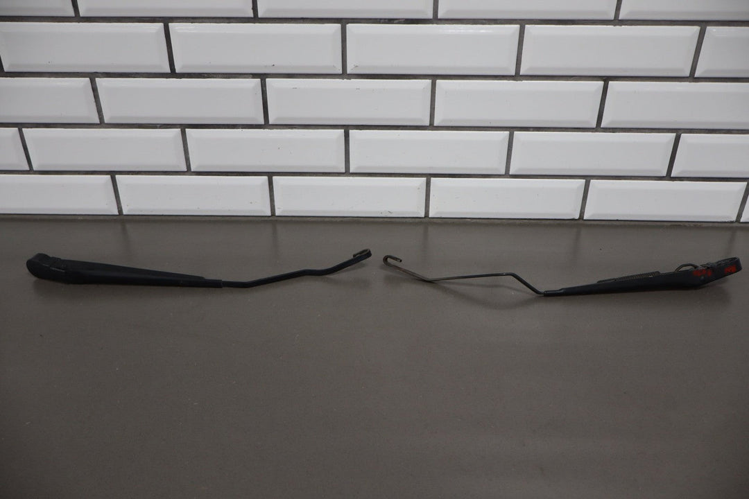 2003 - 2009 Hummer H2 - Wiper Arm Pair