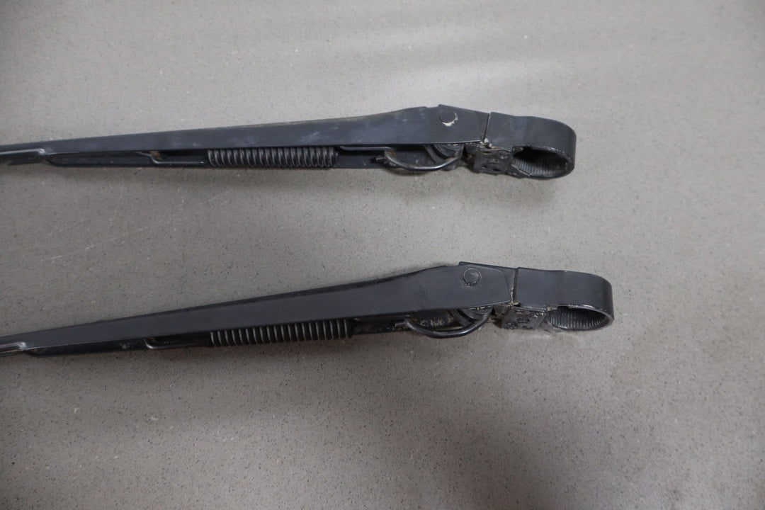 2003 - 2009 Hummer H2 - Wiper Arm Pair