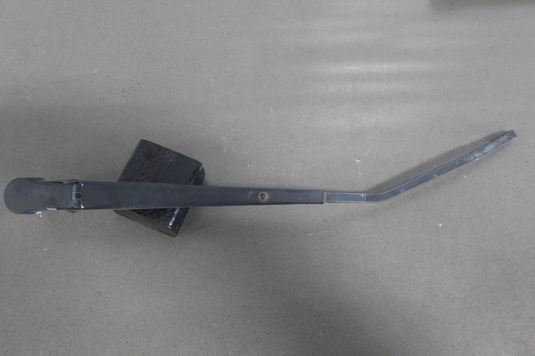2003 - 2009 Hummer H2 - Wiper Arm Pair