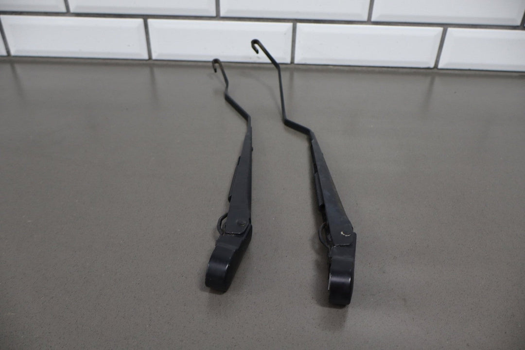 2003 - 2009 Hummer H2 - Wiper Arm Pair