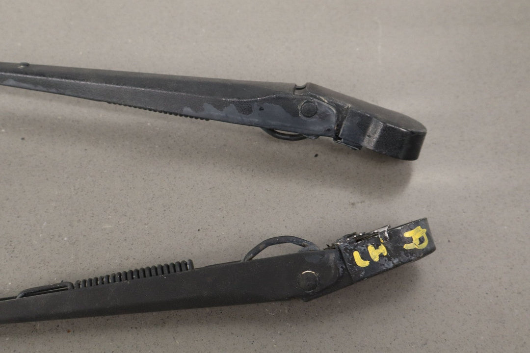 2003 - 2009 Hummer H2 - Wiper Arm Pair