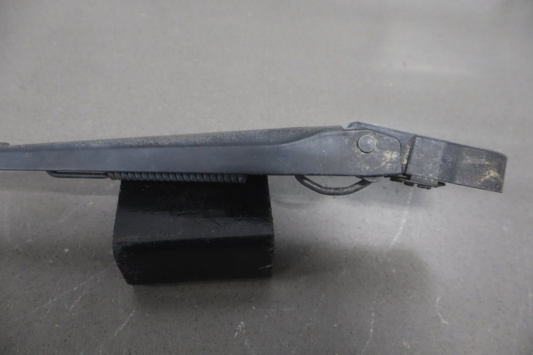 2003 - 2009 Hummer H2 - Wiper Arm Pair
