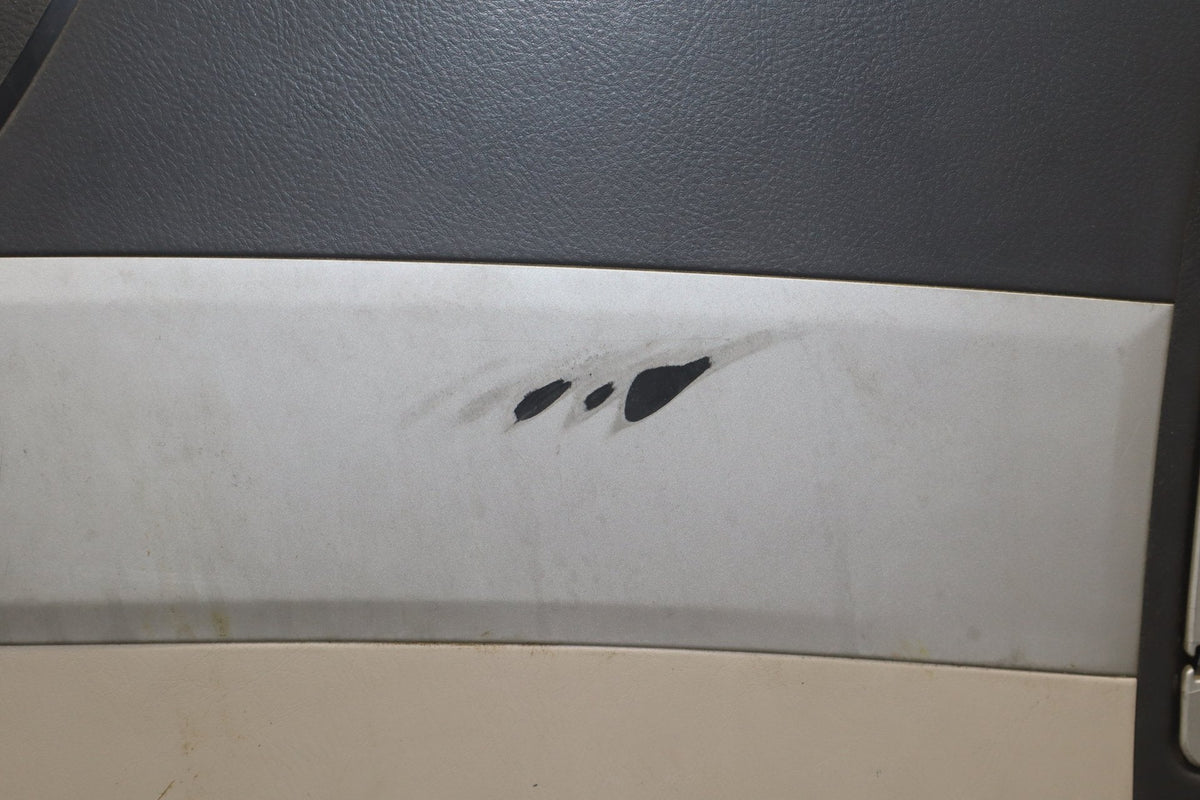 2003-2009 Toyota 4Runner Centre Console Taupe 42