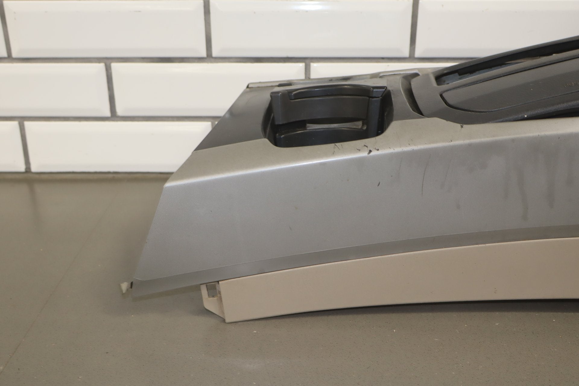 2003-2009 Toyota 4Runner Centre Console Taupe 42