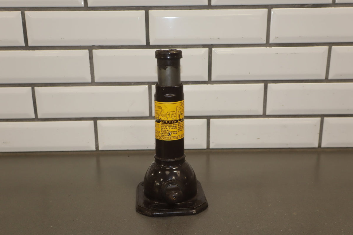 2003-2009 Toyota 4Runner Jack W/ Tools OEM