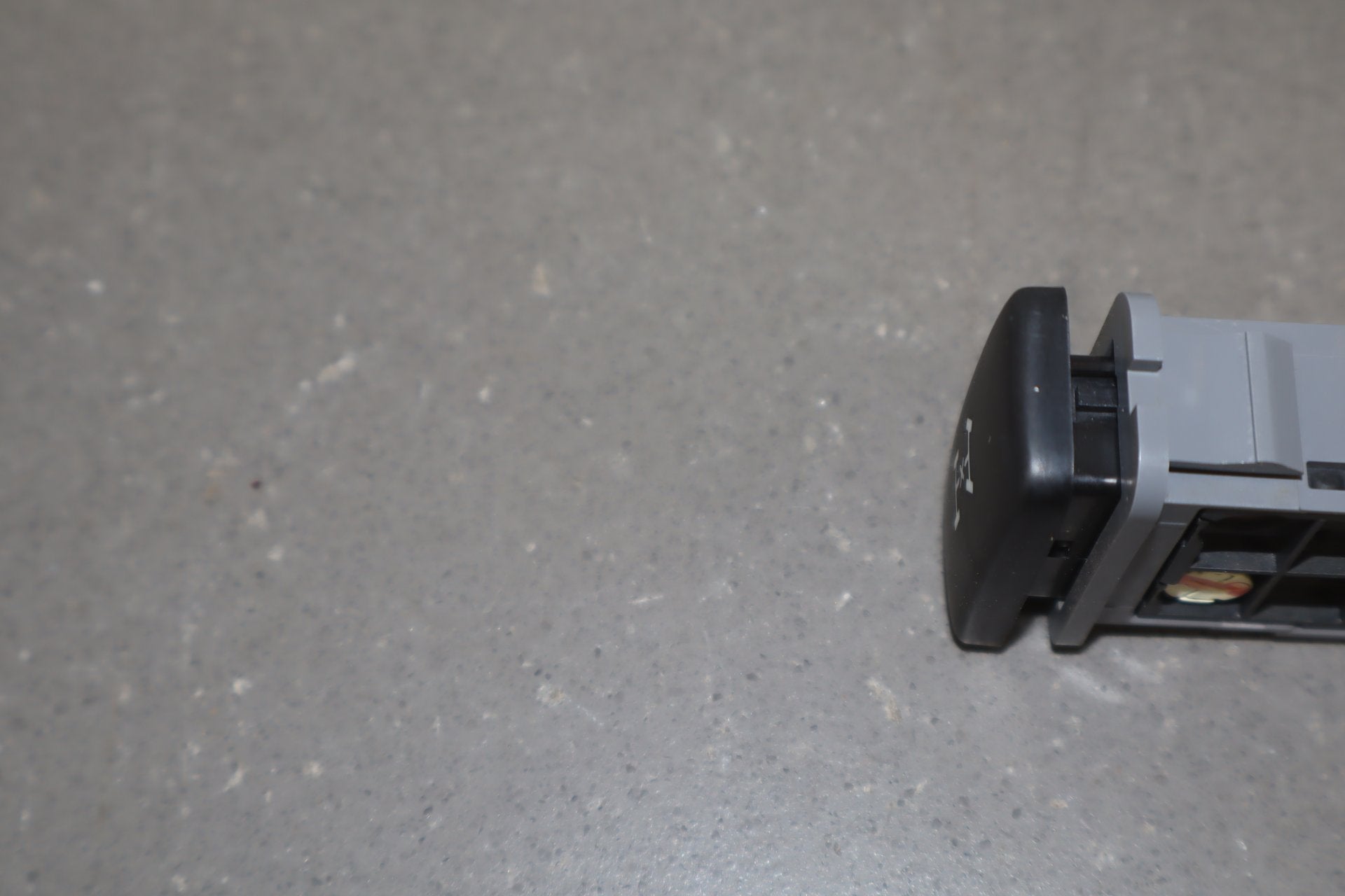 2003-2009 Toyota 4Runner N210- Transfer Case Locking Switch