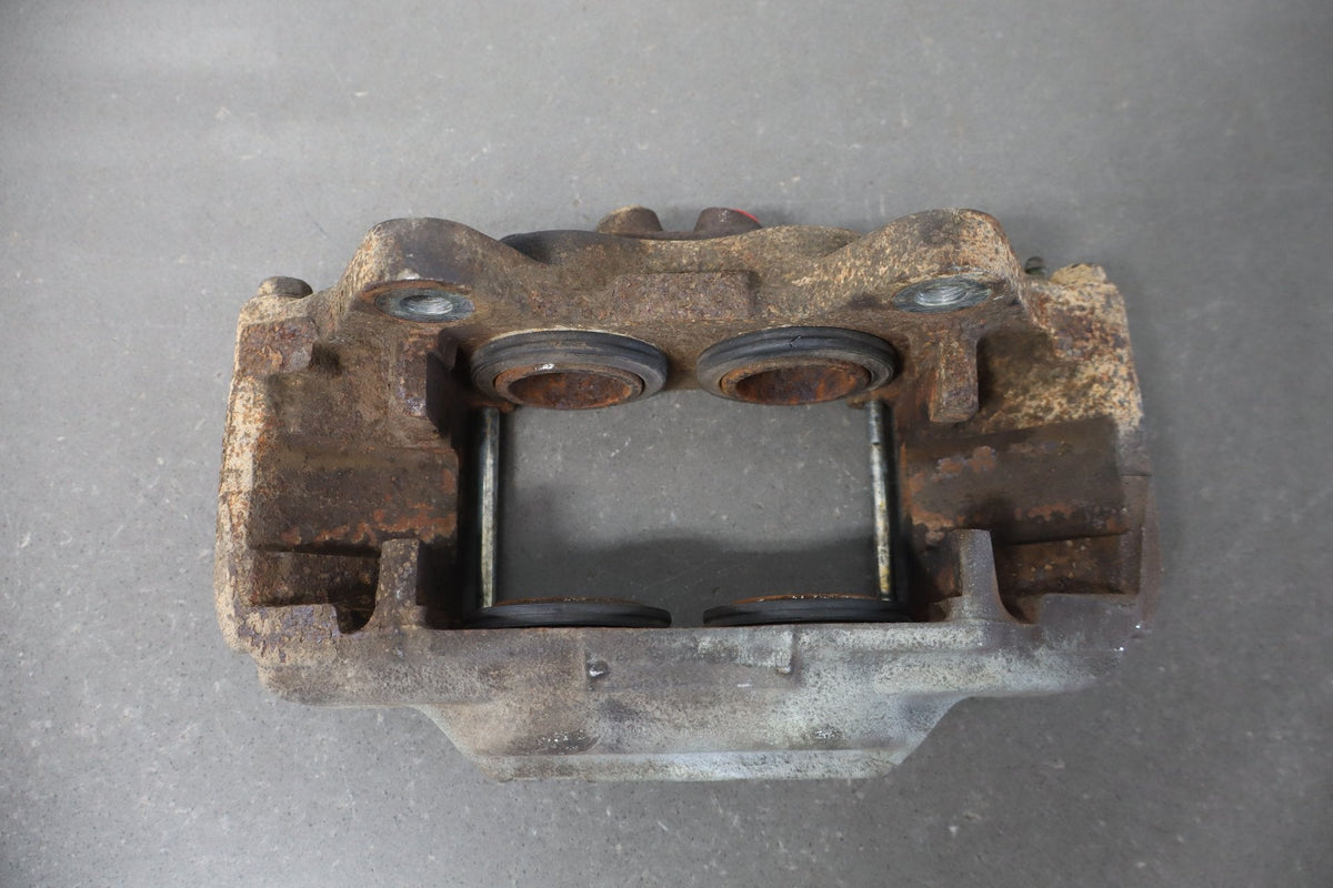 2003-2009 Toyota 4runner Pair- Front Calipers WG Casting
