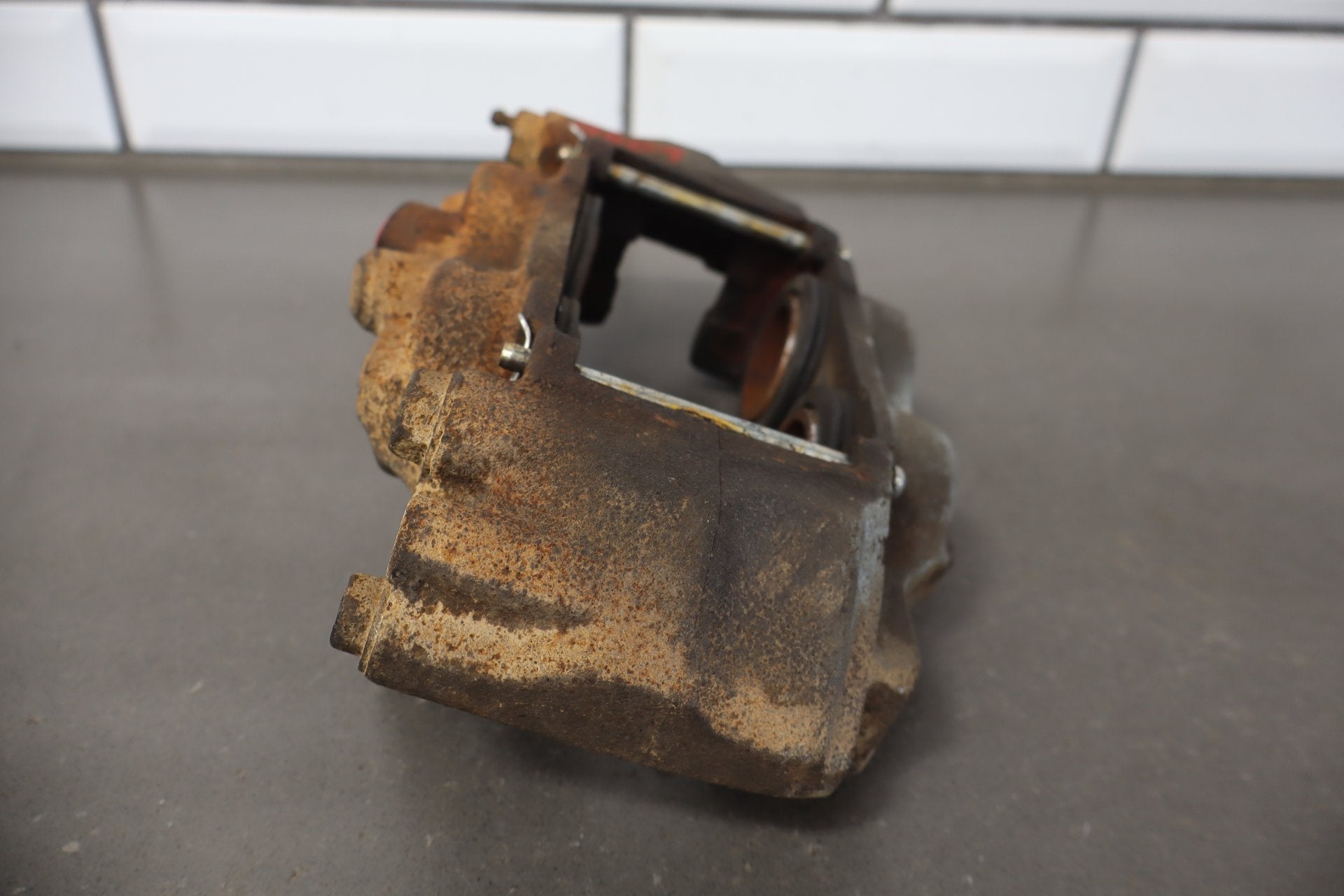 2003-2009 Toyota 4runner Pair- Front Calipers WG Casting
