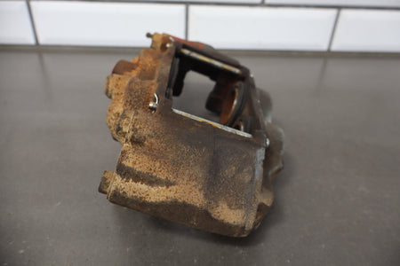 2003-2009 Toyota 4runner Pair- Front Calipers WG Casting