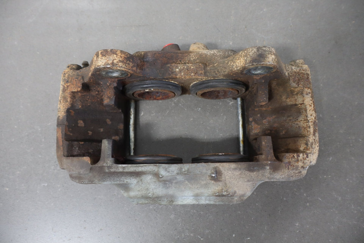 2003-2009 Toyota 4runner Pair- Front Calipers WG Casting