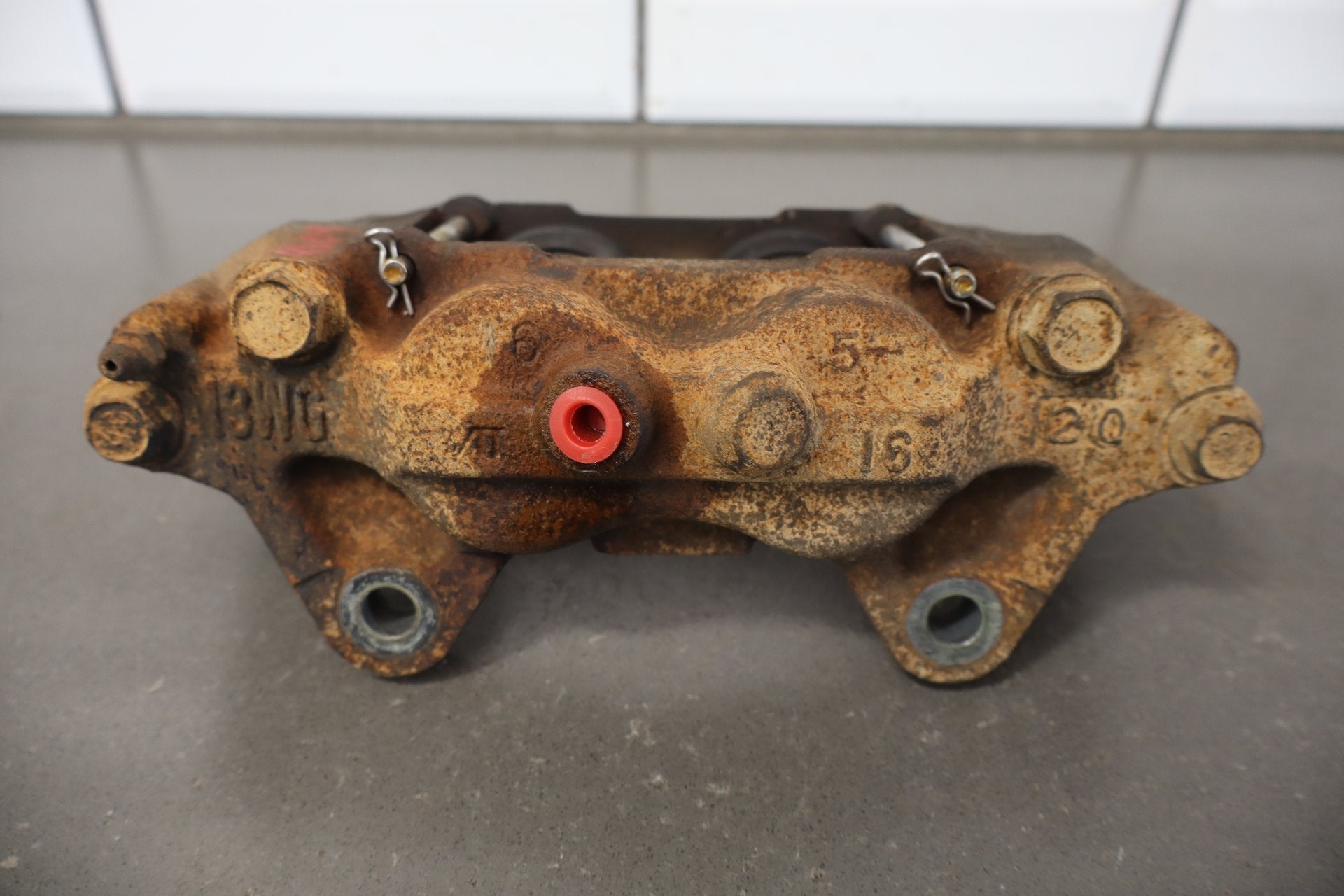 2003-2009 Toyota 4runner Pair- Front Calipers WG Casting