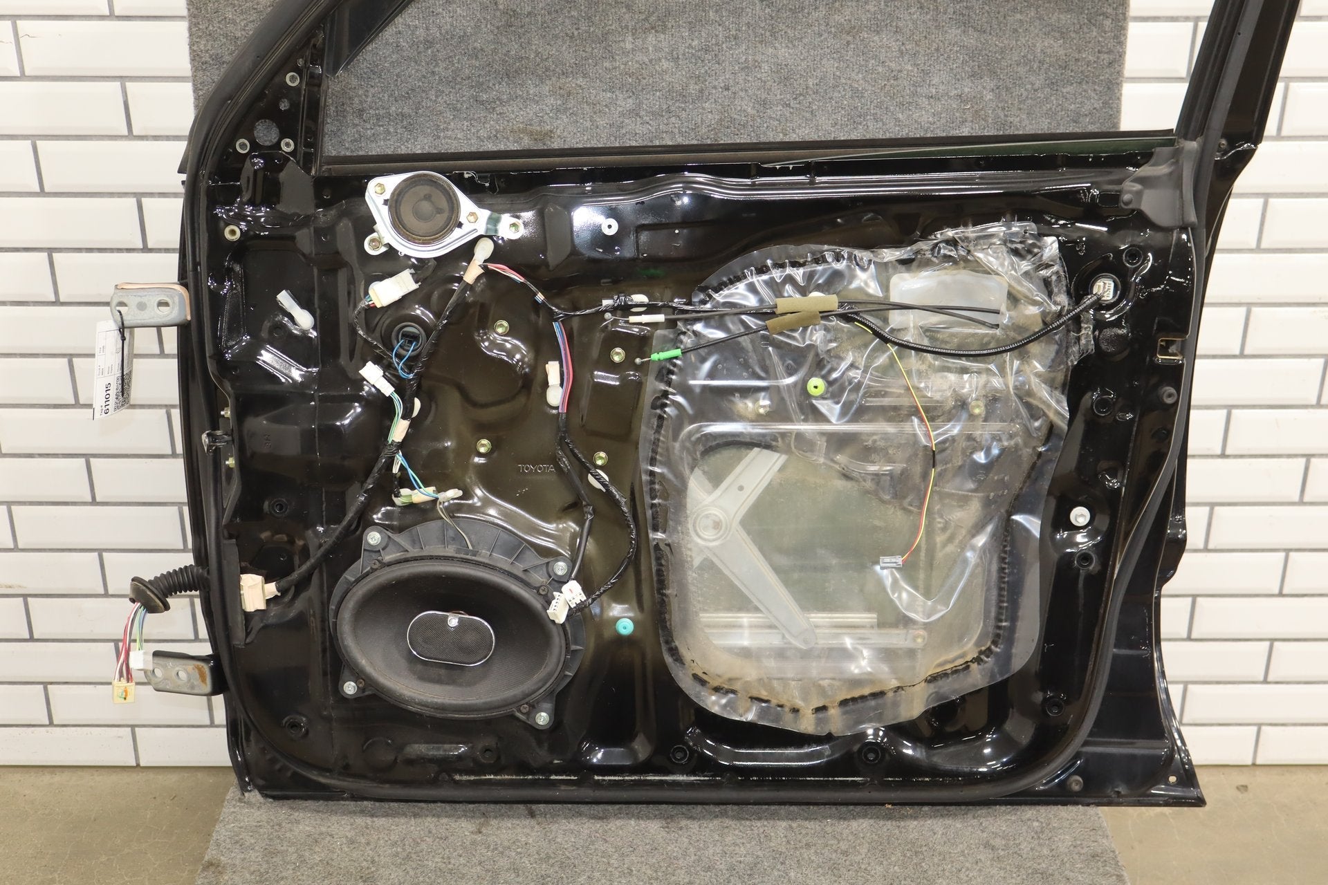 2003-2009 Toyota 4Runner Right Front Door Black 202