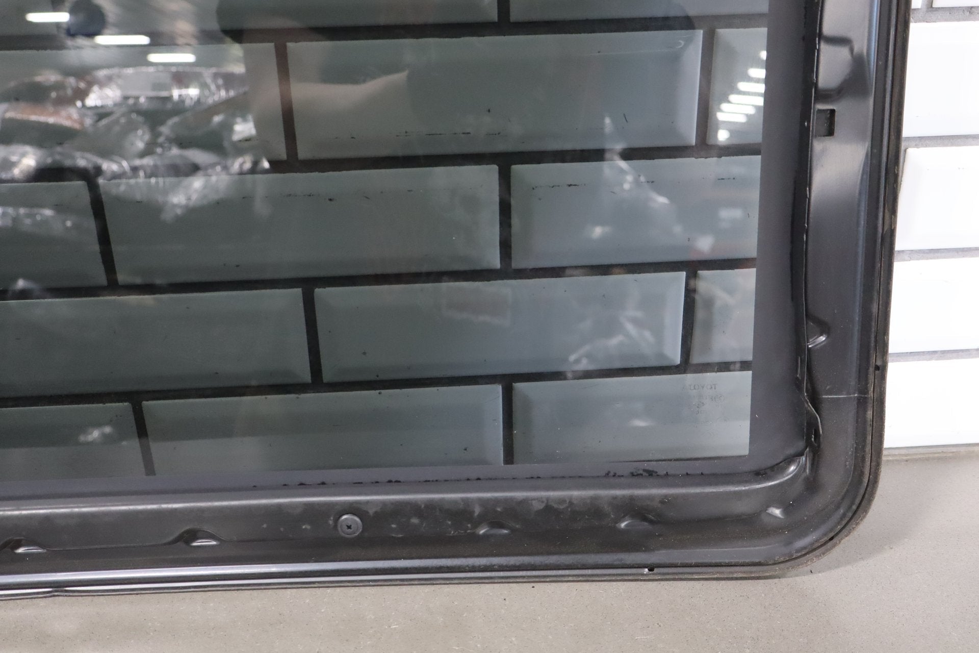 2003-2009 Toyota 4Runner Roof Glass OEM