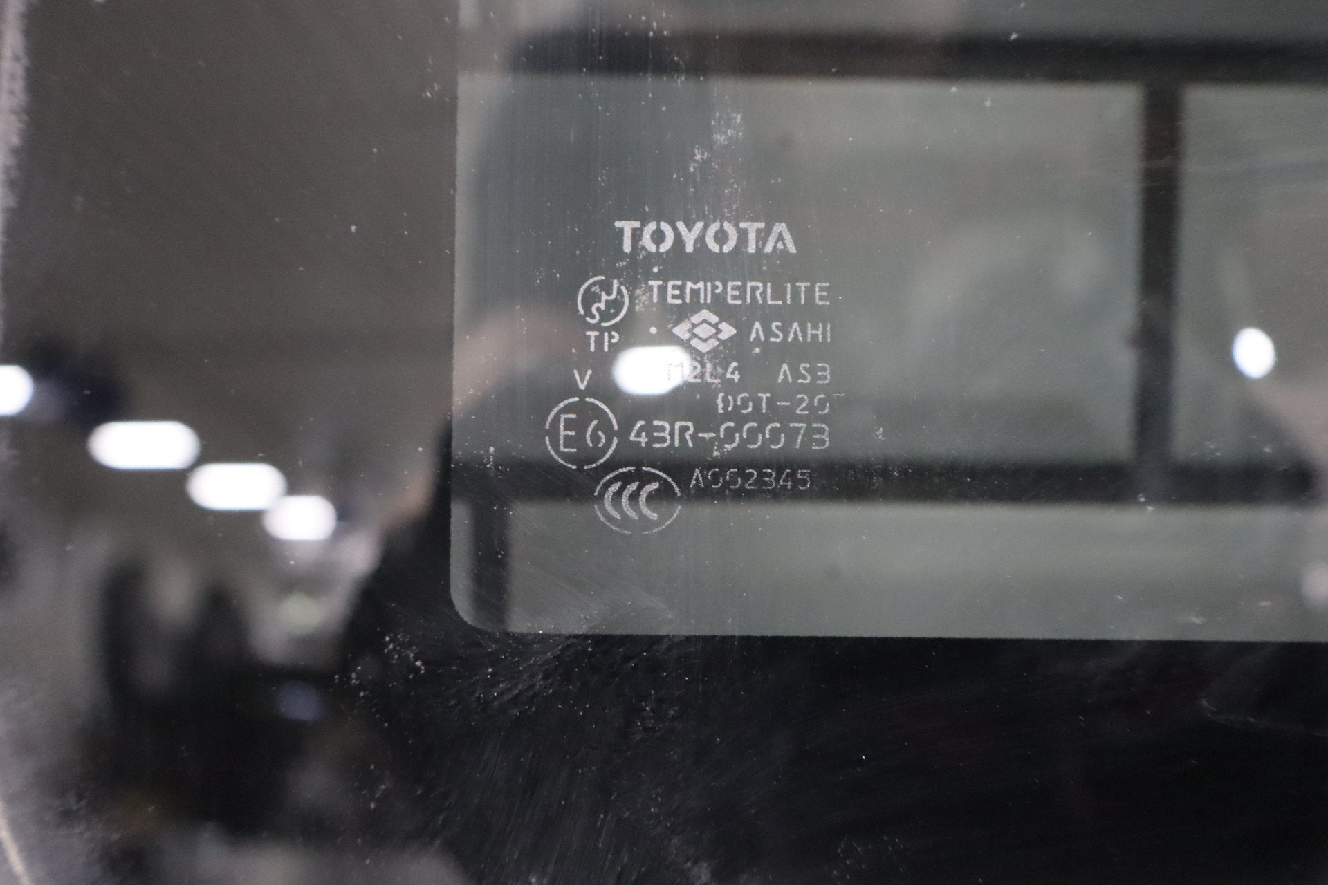 2003-2009 Toyota 4Runner Roof Glass OEM