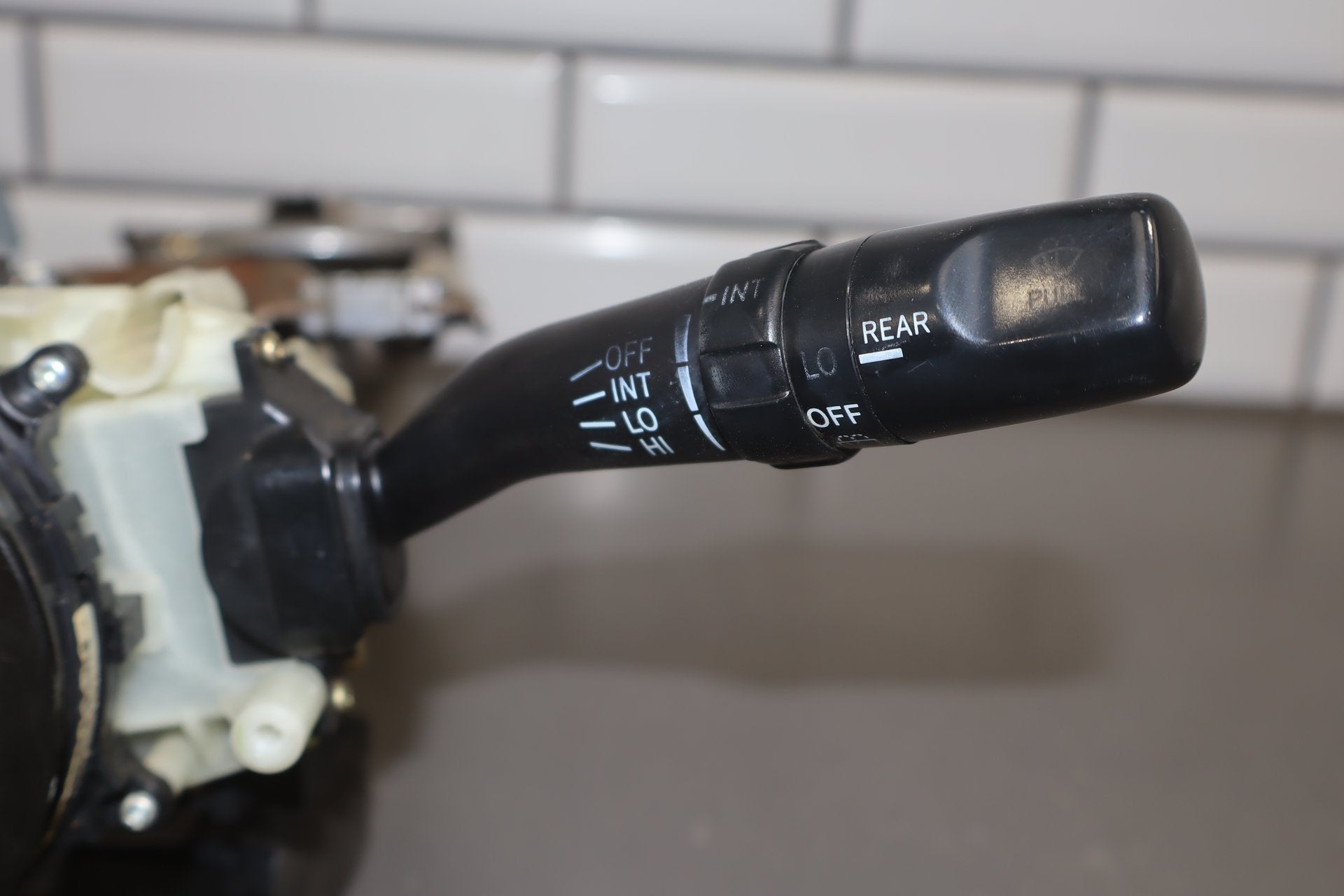 2003-2009 Toyota 4Runner SR5 Steering Column