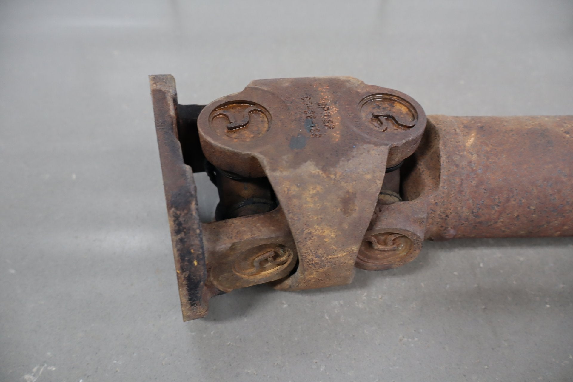 2003-2010 Ford F-250 Super Duty Front Drive Shaft 5C3Z4A376F OEM