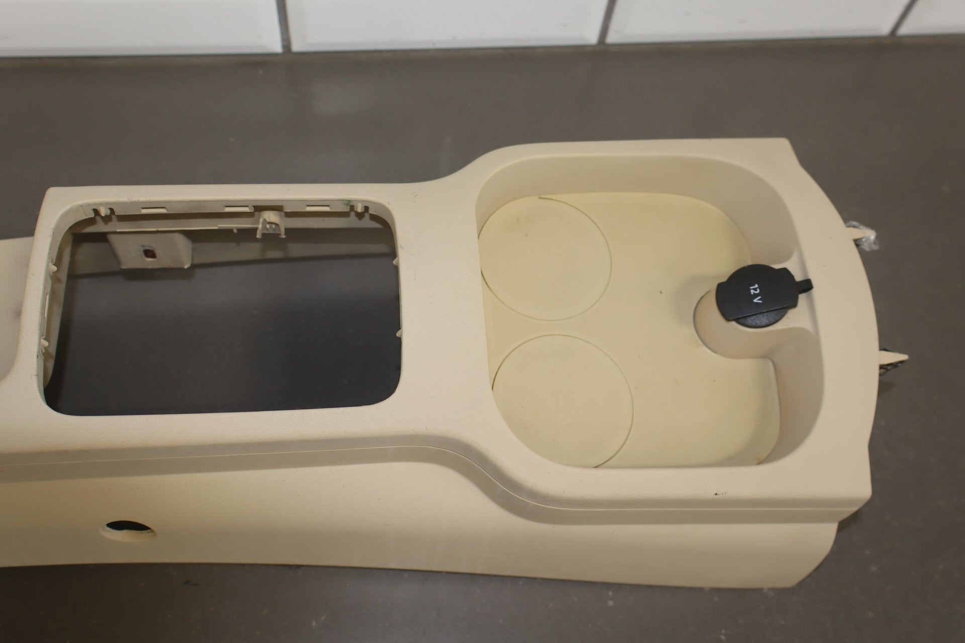 2003-2010 Volkswagen Beetle Centre Console Tan OEM