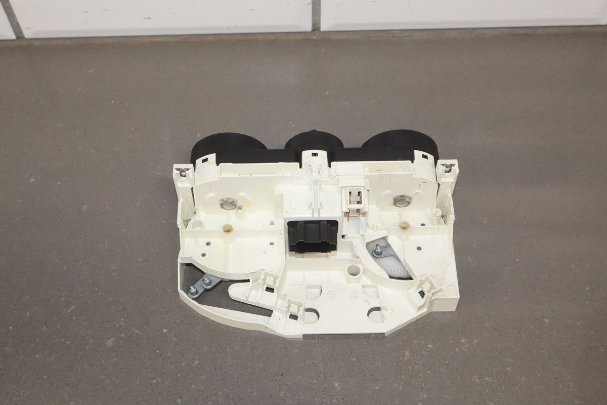 2003-2010 Volkswagen Beetle Climate Control OEM