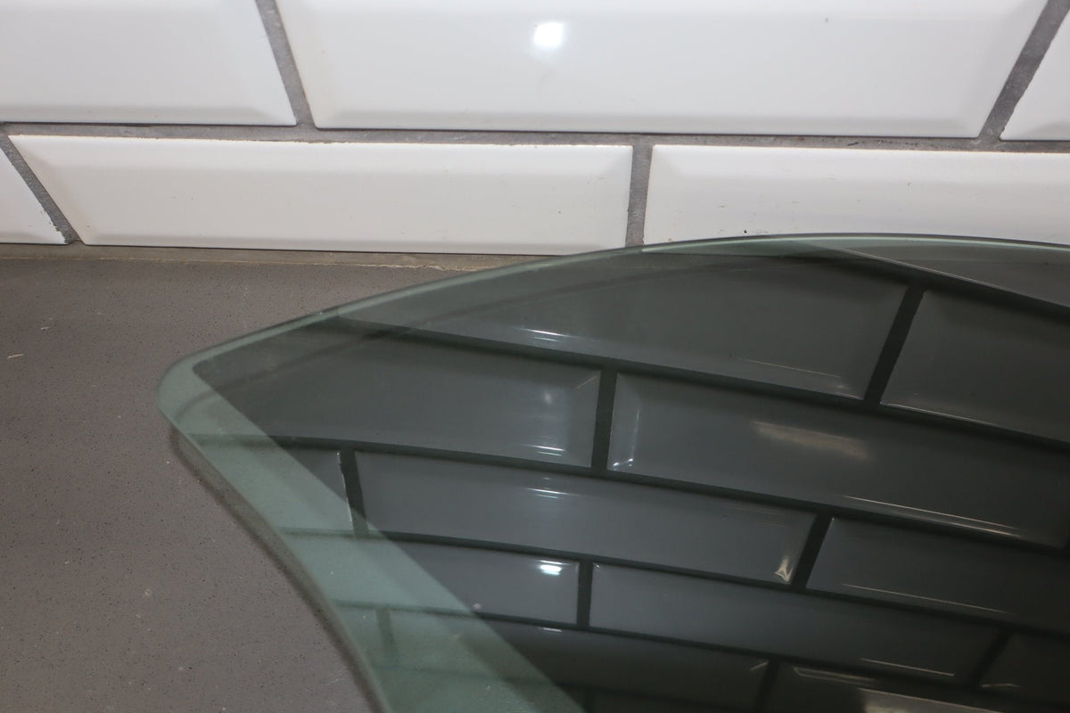 2003-2010 Volkswagen Beetle Convertible Right Quarter Window Glass/Regulator