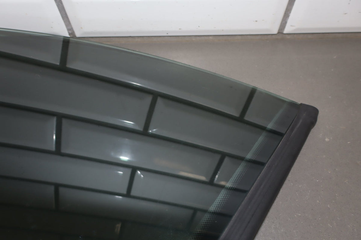 2003-2010 Volkswagen Beetle Convertible Right Quarter Window Glass/Regulator