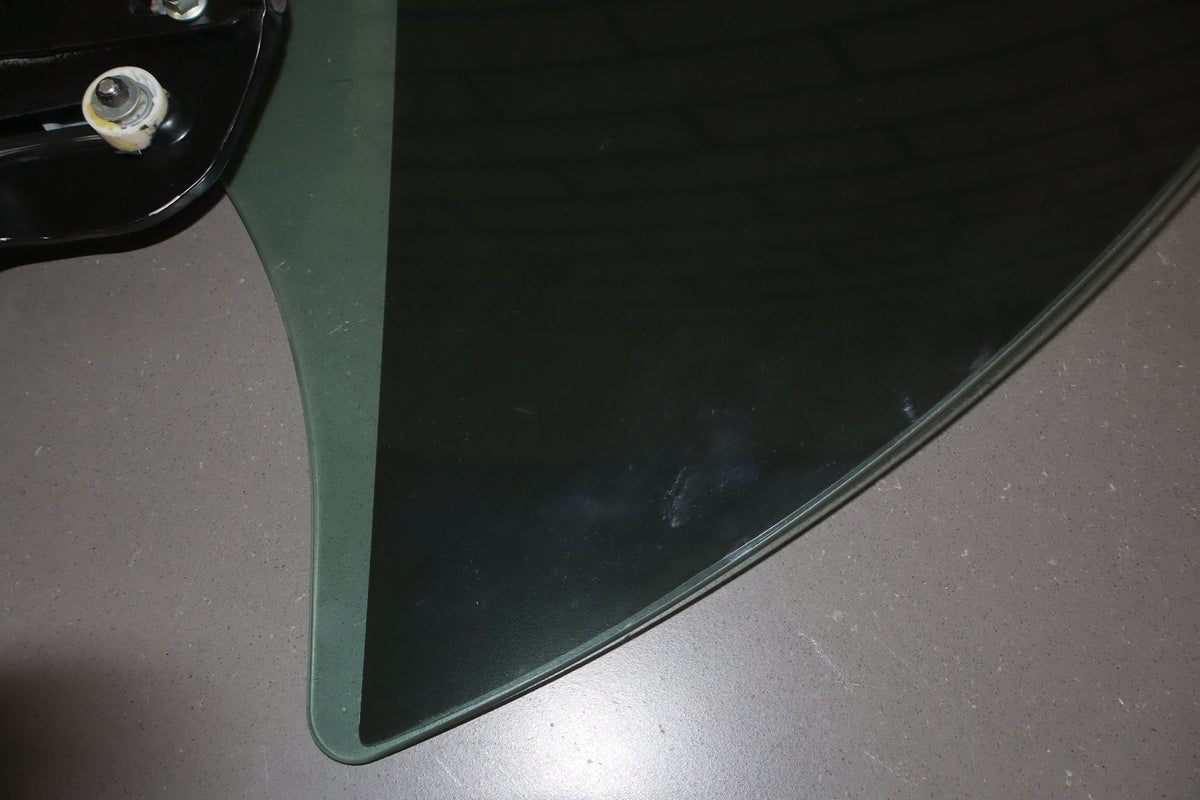2003-2010 Volkswagen Beetle Convertible Right Quarter Window Glass/Regulator