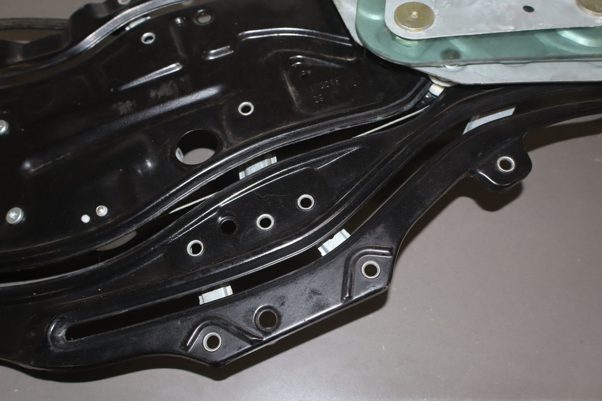 2003-2010 Volkswagen Beetle Convertible Right Quarter Window Glass/Regulator