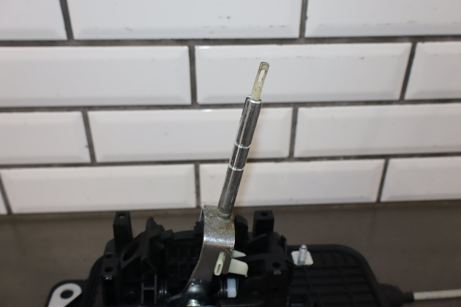 2003-2010 Volkswagen Beetle Floor Shifter OEM