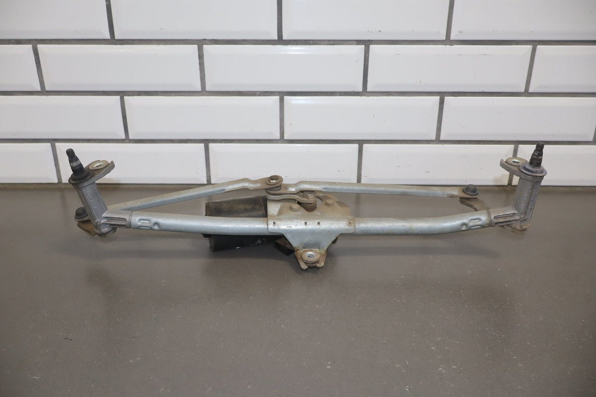 2003-2010 Volkswagen Beetle Front Wiper Motor OEM