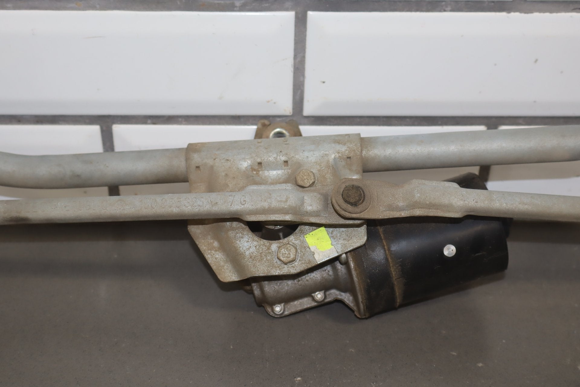 2003-2010 Volkswagen Beetle Front Wiper Motor OEM