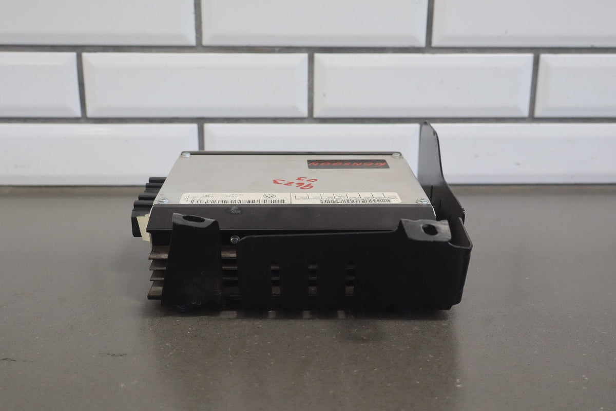 2003-2010 Volkswagen Beetle Radio Amplifier OEM Monsoon