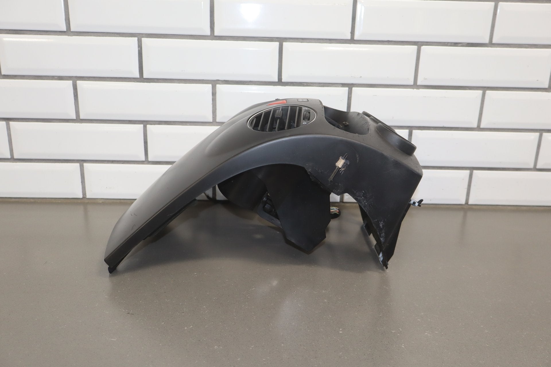 2003-2010 Volkswagen Beetle Radio Bezel OEM