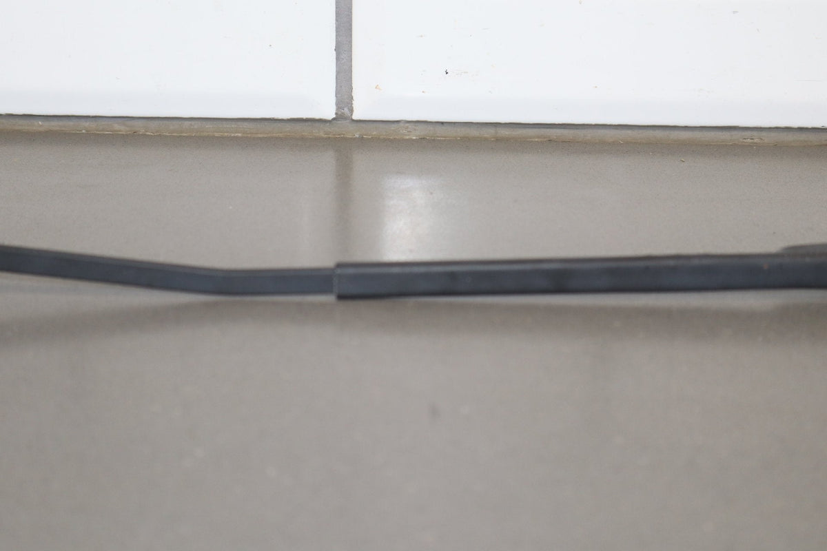 2003-2010 Volkswagen Beetle SE Wiper Arm Pair