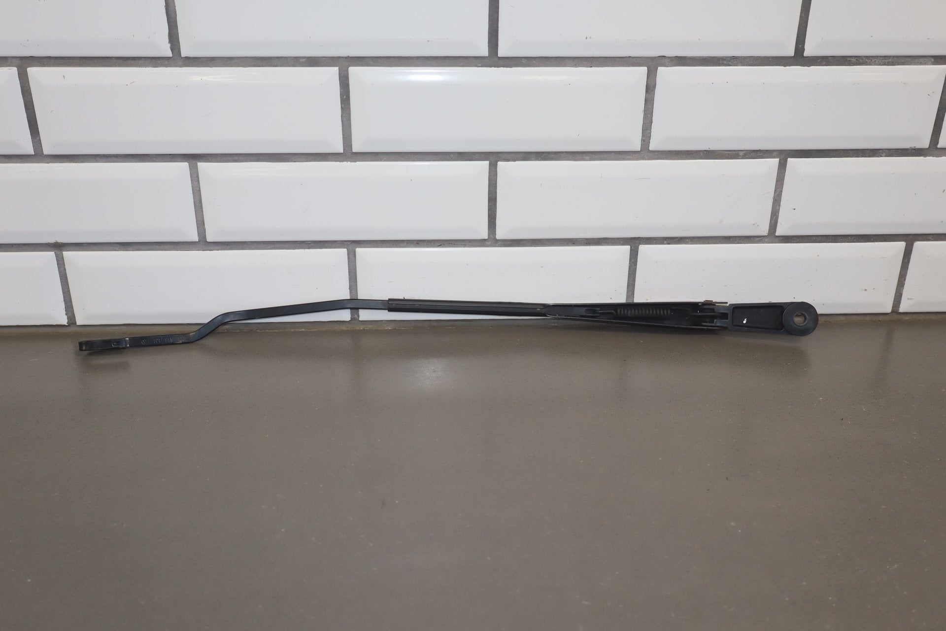 2003-2010 Volkswagen Beetle SE Wiper Arm Pair