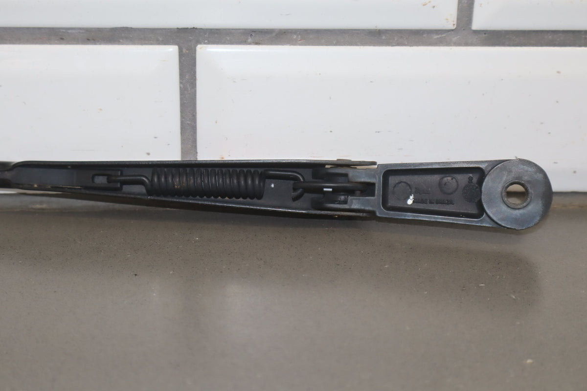2003-2010 Volkswagen Beetle SE Wiper Arm Pair