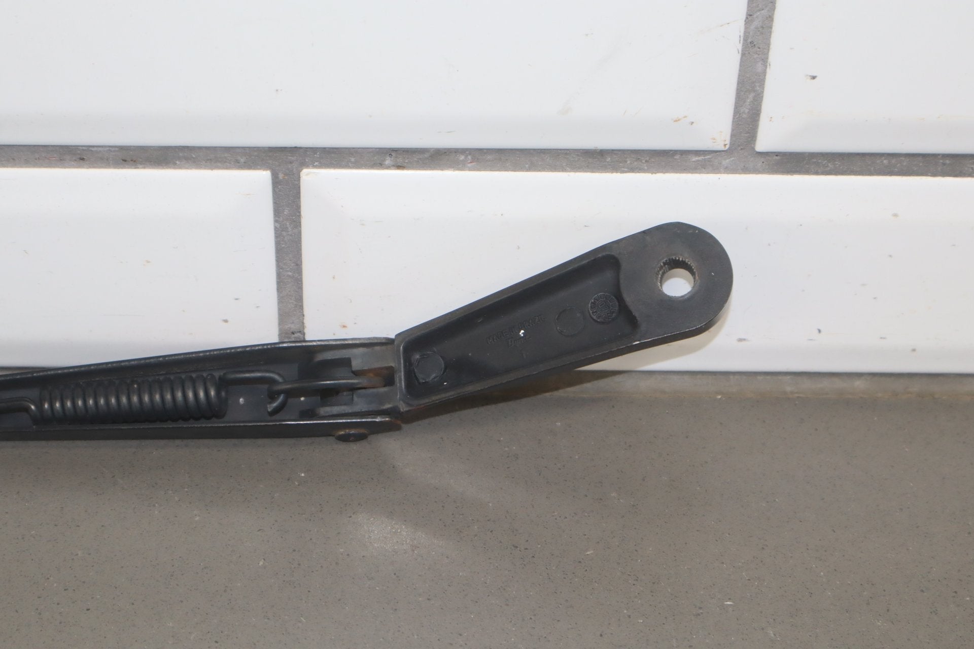2003-2010 Volkswagen Beetle SE Wiper Arm Pair