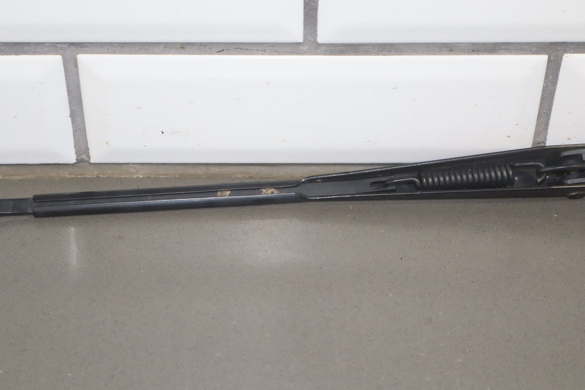 2003-2010 Volkswagen Beetle SE Wiper Arm Pair
