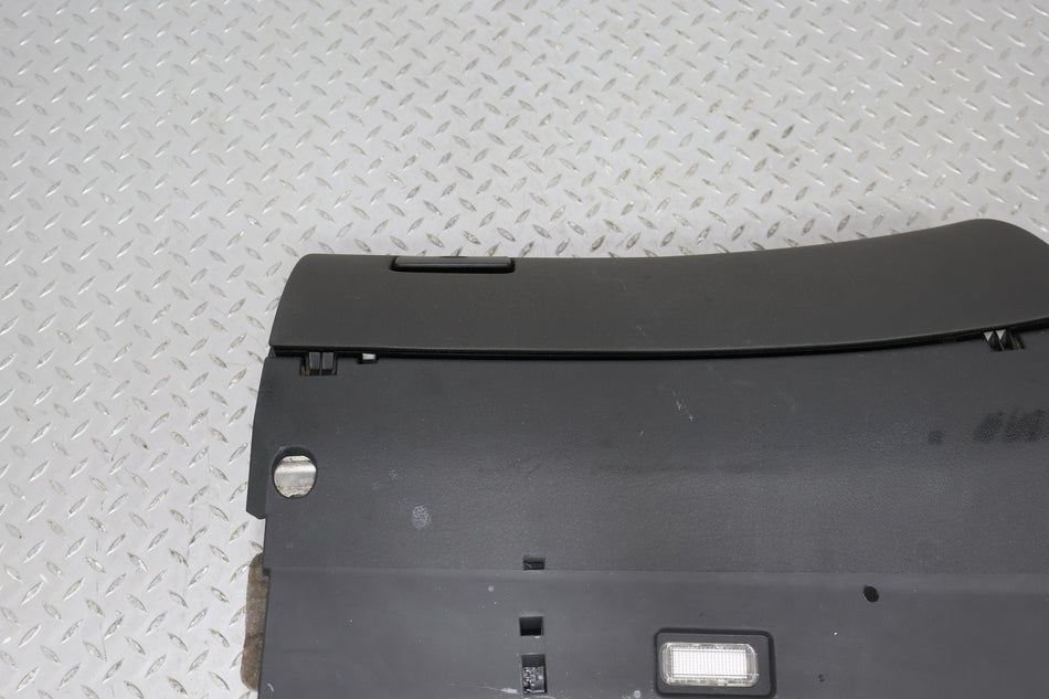 2003 Audi RS6- Glove Box