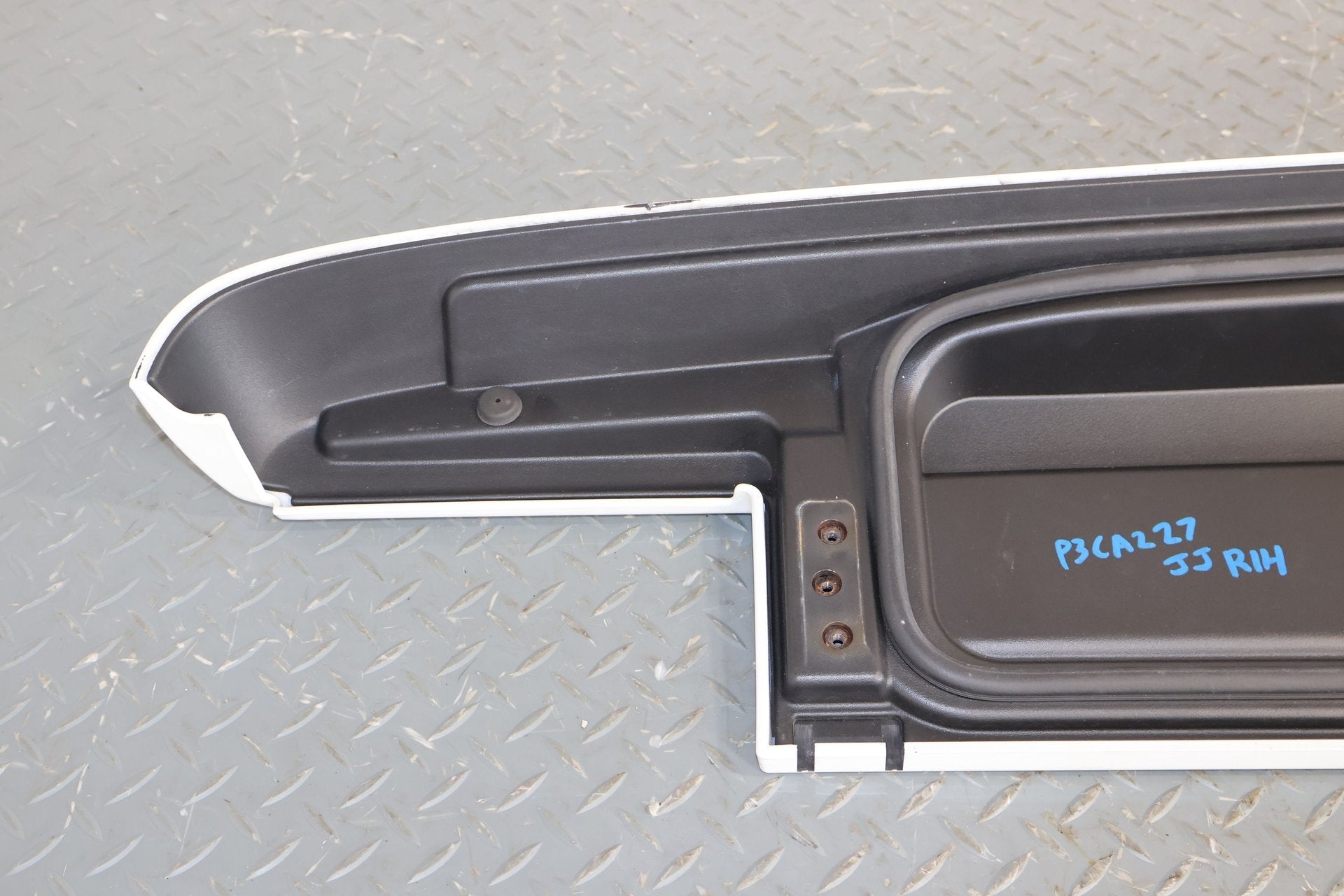 2003 Cadillac Escalade EXT- Trim Panel