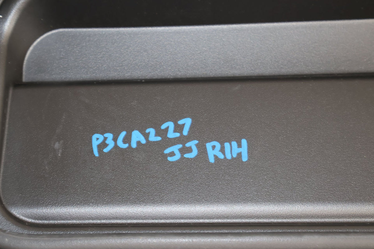 2003 Cadillac Escalade EXT- Trim Panel