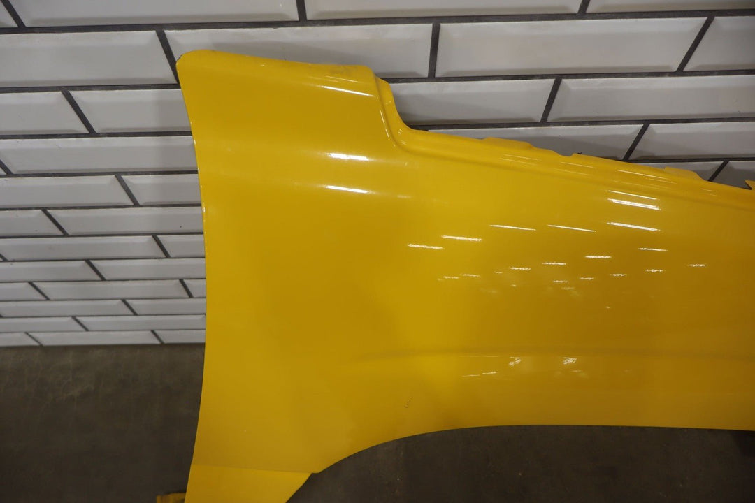 2003 Chevrolet Avalanche Right Fender Yellow 43U