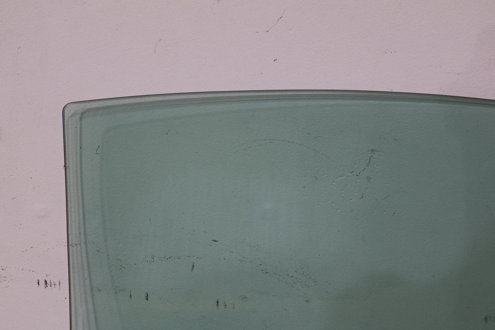 2003 Chevrolet Corvette- FRONT DOOR GLASS/WINDOW