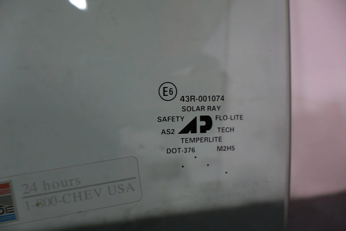 2003 Chevrolet Corvette- FRONT DOOR GLASS/WINDOW